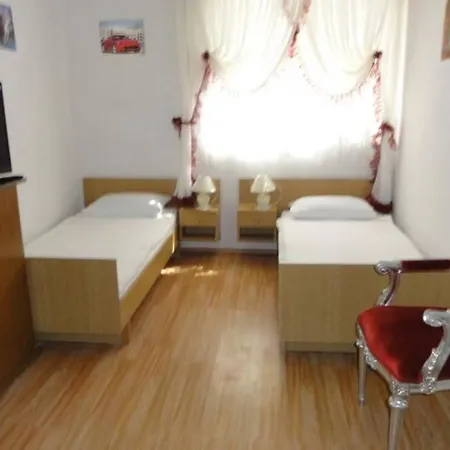 Croatia Zadar Borik Family Apartment With Garten View Number 2 Exterior foto