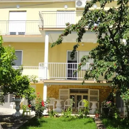 Croatia Zadar Borik Family Apartment With Garten View Number 2 Exterior foto